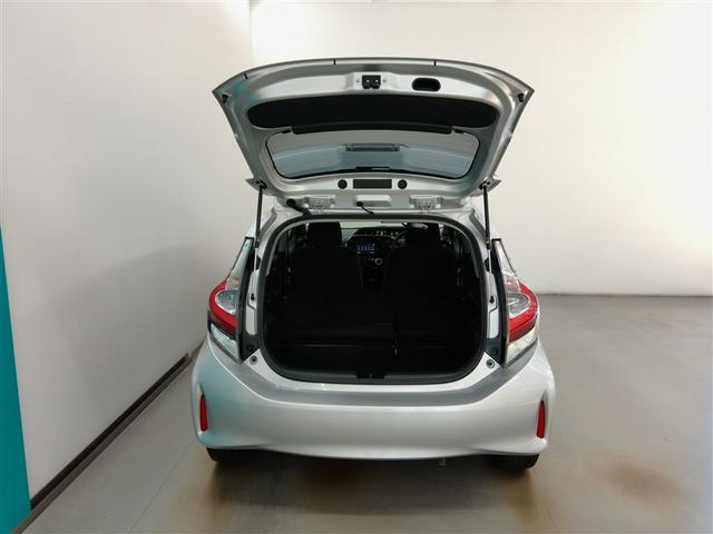 アクア S ハイブリッド 衝突被害軽減システム 横滑り防止機能 ABS エアバッグ 盗難防止装置 バックカメラ ETC ドラレコ ミュージックプレイヤー接続可 CD スマートキー キーレス フル装備 オートマ(17枚目)