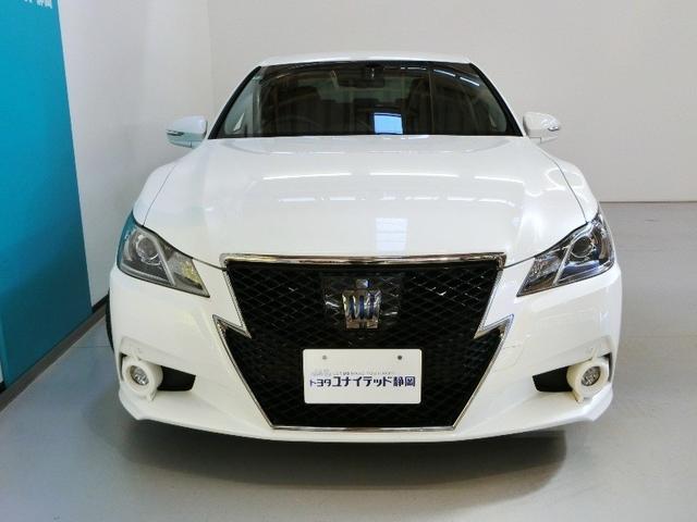 クラウンハイブリッド アスリートＳ　ブラックスタイル　ハイブリッド　電動シート　安全装備　衝突被害軽減システム　横滑り防止機能　ＡＢＳ　エアバッグ　オートクルーズコントロール　盗難防止装置　バックカメラ　ＥＴＣ　ミュージックプレイヤー接続可　ＣＤ（6枚目）