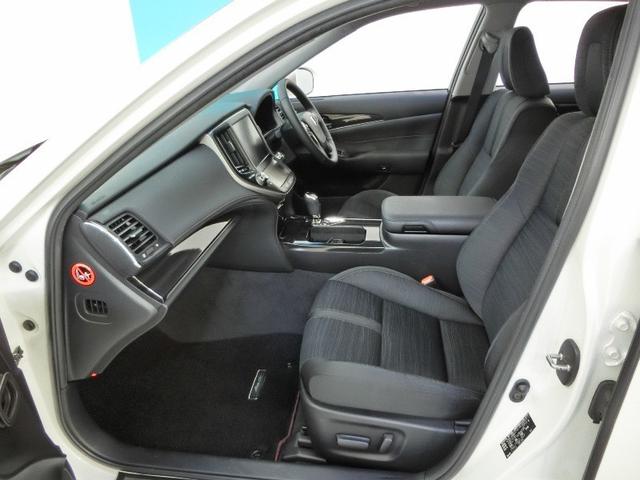 クラウンハイブリッド アスリートＳ　ブラックスタイル　ハイブリッド　電動シート　安全装備　衝突被害軽減システム　横滑り防止機能　ＡＢＳ　エアバッグ　オートクルーズコントロール　盗難防止装置　バックカメラ　ＥＴＣ　ミュージックプレイヤー接続可　ＣＤ（11枚目）