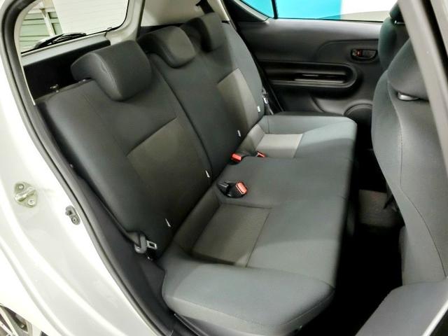 アクア Sスタイルブラック ハイブリッド 衝突被害軽減システム 横滑り防止機能 ABS エアバッグ 盗難防止装置 バックカメラ ETC ミュージックプレイヤー接続可 CD スマートキー キーレス フル装備 LEDヘッドランプ(9枚目)