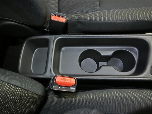 ヤリスクロス ハイブリッドG ハイブリッド ワンオーナー 安全装備 衝突被害軽減システム 横滑り防止機能 ABS エアバッグ オートクルーズコントロール 盗難防止装置 ナビ バックカメラ ETC ミュージックプレイヤー接続可(28枚目)