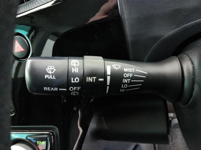 アクア Ｓスタイルブラック　ハイブリッド　ワンオーナー　衝突被害軽減システム　横滑り防止機能　ＡＢＳ　エアバッグ　盗難防止装置　バックカメラ　ＥＴＣ　ドラレコ　ミュージックプレイヤー接続可　ＣＤ　スマートキー　キーレス　フル装備（32枚目）