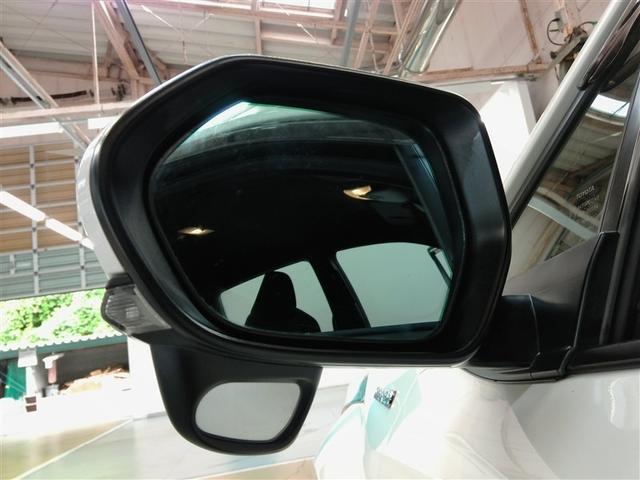 C-HR S LEDパッケージ ハイブリッド ワンオーナー 安全装備 衝突被害軽減システム 横滑り防止機能 ABS エアバッグ オートクルーズコントロール 盗難防止装置 バックカメラ ETC ドラレコ ミュージックプレイヤー接続可(6枚目)