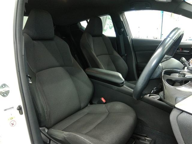 C-HR S LEDパッケージ ハイブリッド ワンオーナー 安全装備 衝突被害軽減システム 横滑り防止機能 ABS エアバッグ オートクルーズコントロール 盗難防止装置 バックカメラ ETC ドラレコ ミュージックプレイヤー接続可(12枚目)