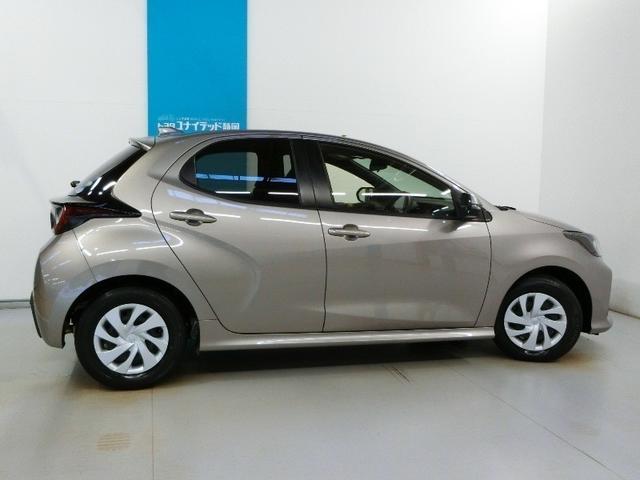 ヤリス ハイブリッドG ハイブリッド ワンオーナー 安全装備 衝突被害軽減システム 横滑り防止機能 ABS エアバッグ オートクルーズコントロール 盗難防止装置 バックカメラ ETC ドラレコ ミュージックプレイヤー接続可(3枚目)