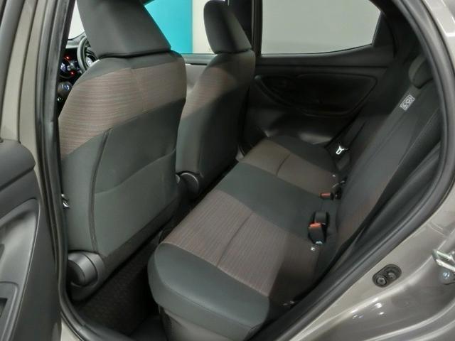 ヤリス ハイブリッドG ハイブリッド ワンオーナー 安全装備 衝突被害軽減システム 横滑り防止機能 ABS エアバッグ オートクルーズコントロール 盗難防止装置 バックカメラ ETC ドラレコ ミュージックプレイヤー接続可(12枚目)