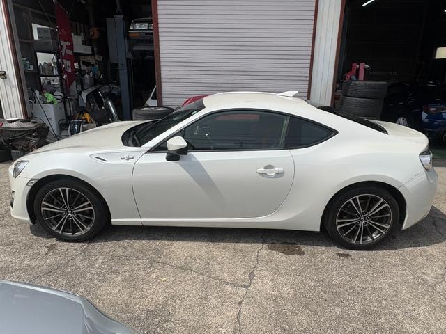 ８６ ＧＴ　６ＭＴ　ナビ　Ｂｌｕｅｔｏｏｔｈオーディオ　ＥＴＣ（4枚目）