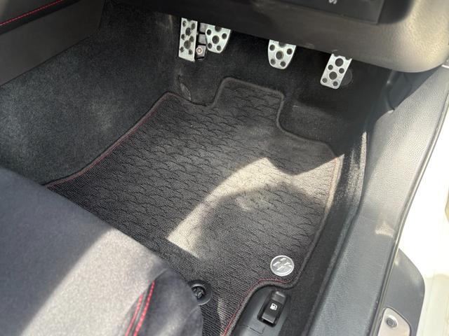 ８６ ＧＴ　６ＭＴ　ナビ　Ｂｌｕｅｔｏｏｔｈオーディオ　ＥＴＣ（20枚目）