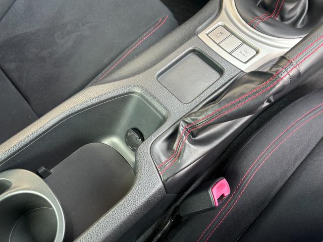 ８６ ＧＴ　６ＭＴ　ナビ　Ｂｌｕｅｔｏｏｔｈオーディオ　ＥＴＣ（31枚目）