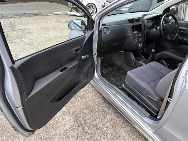 ミラ TL 5MT フルタップ車高調 ABS付用リヤアクスル フルバケットシート 純正流用サイドステップ MINICONPRO フォグランプ 純正流用13インチアルミ ETC 乗員2名登録(39枚目)