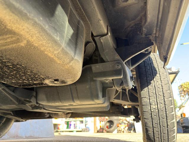 サンバーバン VC 5MT エアコン パワステ 集中ロック タイベル交換歴有 車検令和9年11月まで(17枚目)