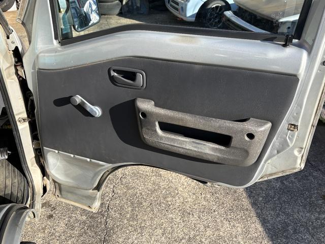 サンバーバン VC 5MT エアコン パワステ 集中ロック タイベル交換歴有 車検令和9年11月まで(19枚目)