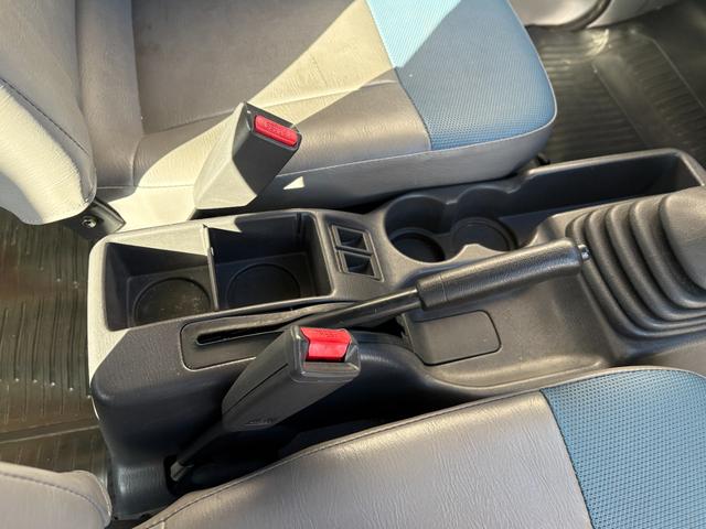 サンバーバン VC 5MT エアコン パワステ 集中ロック タイベル交換歴有 車検令和9年11月まで(31枚目)