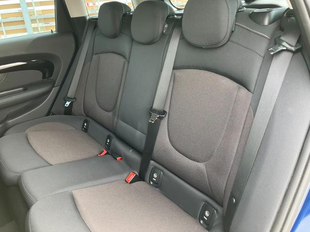 ＭＩＮＩ クーパー　クラブマン　修復歴なし　車検整備付き　走行６．７万キロ　保証付き　純正ナビ　Ａストップ　純正１７インチＡＷ　スマートキー　Ｐスタート　ＥＴＣ　禁煙車　記録簿付き（12枚目）