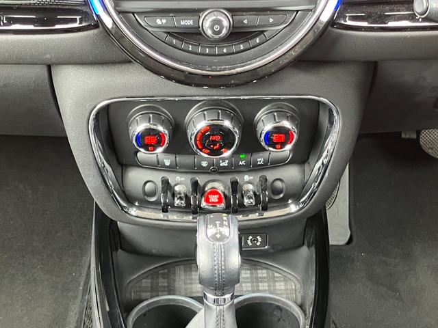 ＭＩＮＩ クーパー　クラブマン　修復歴なし　車検整備付き　走行６．７万キロ　保証付き　純正ナビ　Ａストップ　純正１７インチＡＷ　スマートキー　Ｐスタート　ＥＴＣ　禁煙車　記録簿付き（16枚目）