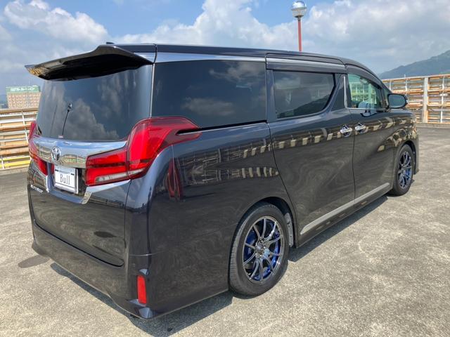 アルファード ２．５Ｓ　Ｃパッケージ　純正ナビ　地デジ　革シート　両側パワスラ　車高調　社外キャリパー　デジタルインナーＭ　Ａストップ　フリップダウンＭ　ＪＢＬ　エアーシート　ステアリングＨ　クルーズＣ　スマートキー（8枚目）