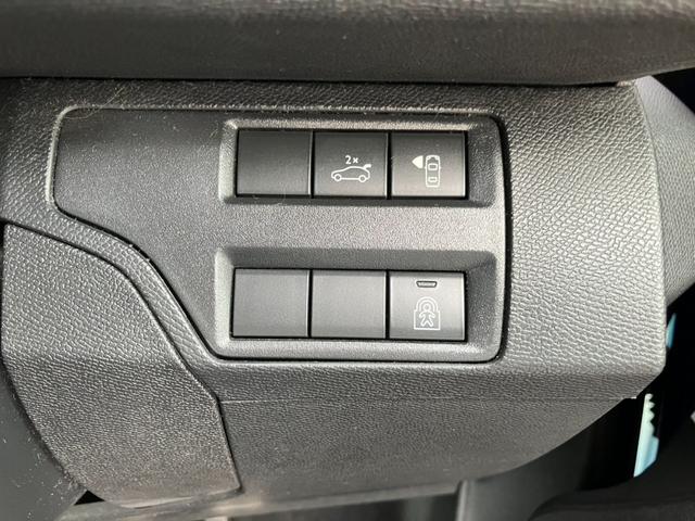 ３００８ ＧＴ　ブルーＨＤｉ　純正ナビ　Ｂカメラ　黒ハーフレザーＳ　パドルシフト　ＢＳＭ　Ｐセンサー　レーンキープ　インテリジェントハイビーム　Ｐバックドア　アクティブセーフティブレーキ　ＤＡＣ　レーダークルーズＣ　ルーフレール（17枚目）