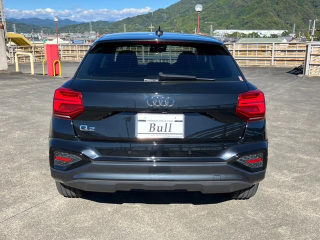 Ｑ２ ３５ＴＦＳＩアドバンスド　純正ナビ　Ｂカメラ　シートＨ　レーダークルーズＣ　Ａストップ　Ｐセンサー　Ｐバックドア　ハイビームＡ　バーチャルＣ　スマートキー　Ｐスタート　ＥＴＣ２．０　純正１７インチＡＷ（7枚目）