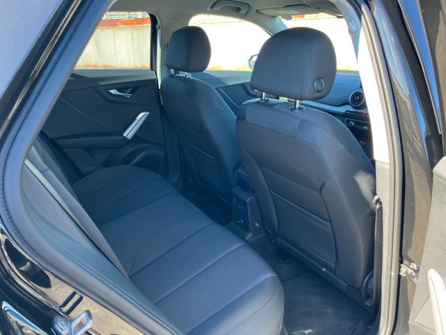 Ｑ２ ３５ＴＦＳＩアドバンスド　純正ナビ　Ｂカメラ　シートＨ　レーダークルーズＣ　Ａストップ　Ｐセンサー　Ｐバックドア　ハイビームＡ　バーチャルＣ　スマートキー　Ｐスタート　ＥＴＣ２．０　純正１７インチＡＷ（10枚目）