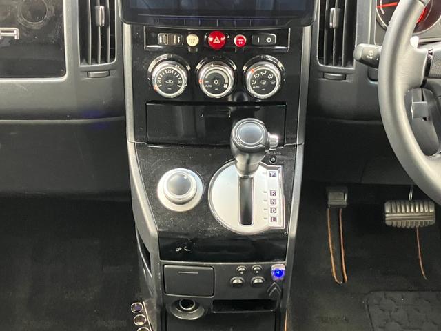 デリカＤ：５ ジャスパー　両側パワスラ　ハーフレザーＳ　シートＨ　Ｐシート　クルーズＣ　アルパインフリップダウンＭ　パドルシフト　リアコンセント付　純正１８インチＡＷ　スマートキー（16枚目）