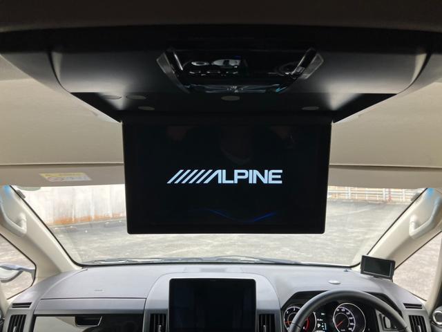 デリカＤ：５ ジャスパー　両側パワスラ　ハーフレザーＳ　シートＨ　Ｐシート　クルーズＣ　アルパインフリップダウンＭ　パドルシフト　リアコンセント付　純正１８インチＡＷ　スマートキー（17枚目）