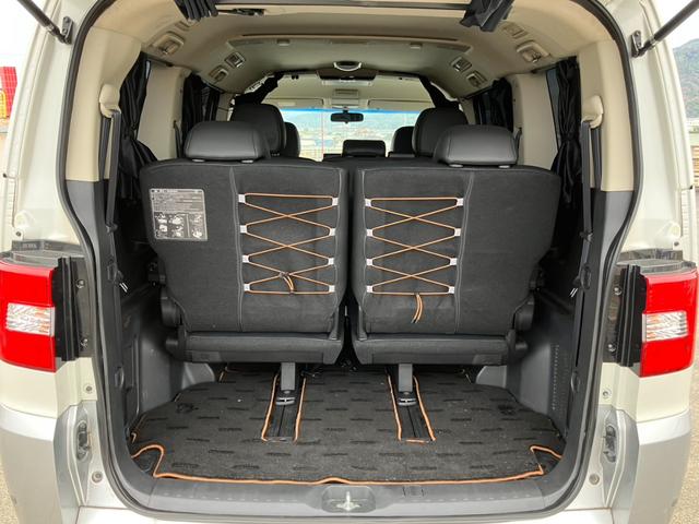 デリカＤ：５ ジャスパー　両側パワスラ　ハーフレザーＳ　シートＨ　Ｐシート　クルーズＣ　アルパインフリップダウンＭ　パドルシフト　リアコンセント付　純正１８インチＡＷ　スマートキー（19枚目）