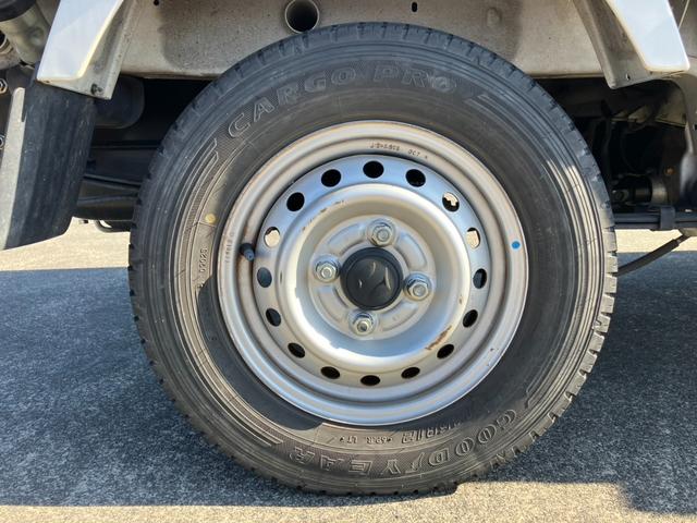 キャリイトラック ＫＣエアコン・パワステ　ラジオ　エアコン　パワステ（16枚目）