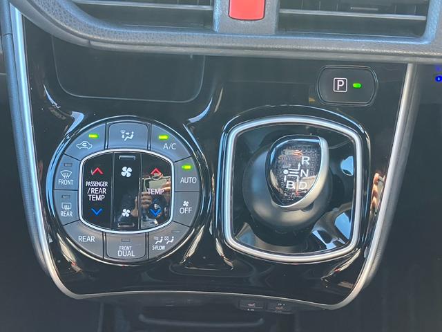 エスクァイア ハイブリッドＧｉ　アルパイン９インチナビ　地デジ　Ｂカメラ　アルパインフリップダウンＭ　トヨタセーフティＳ　クルーズＣ　両側ＰＳＤ　黒レザーＳ　シートＨ　スマートキー　Ｐスタート　ＥＴＣ（16枚目）