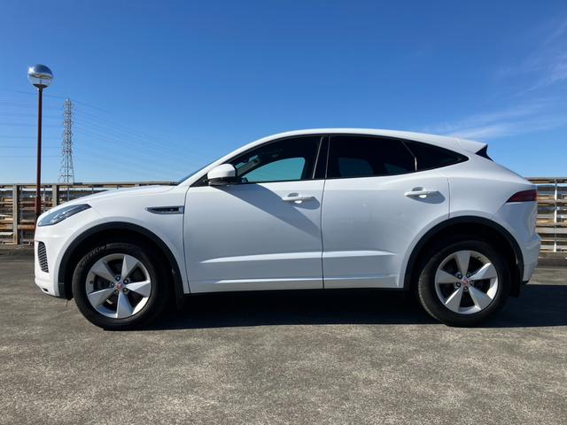 Ｅペイス Ｒ‐ダイナミック　１８０ＰＳ　純正ナビ　地デジ　３６０°カメラ　黒レザーＳ　パワーシート　レーダークルーズＣ　パドルシフト　レーンキープＡ　Ａストップ　電動パーキング　ＢＳＭ　Ｐバックドア　純正１８インチＡＷ（4枚目）