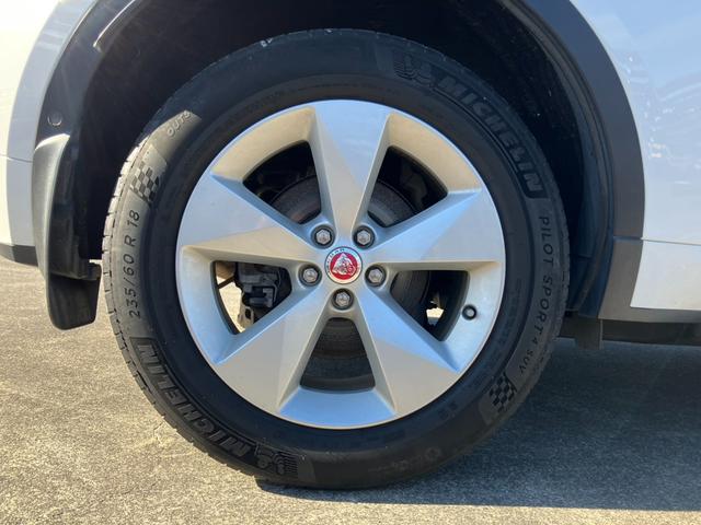 Ｅペイス Ｒ‐ダイナミック　１８０ＰＳ　純正ナビ　地デジ　３６０°カメラ　黒レザーＳ　パワーシート　レーダークルーズＣ　パドルシフト　レーンキープＡ　Ａストップ　電動パーキング　ＢＳＭ　Ｐバックドア　純正１８インチＡＷ（21枚目）