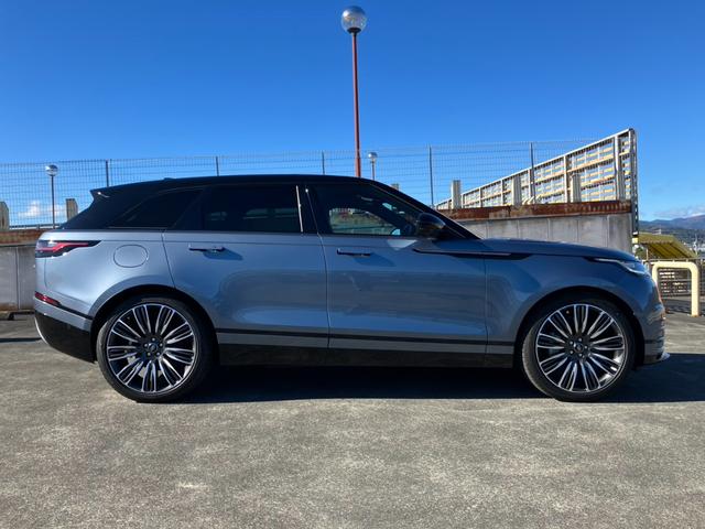 レンジローバーヴェラール Ｒ　ダイナミック　Ｓ　Ｐ２５０　純正ナビ　３６０°カメラ　本革シート　パノラマルーフ　純正２２インチＡＷ　スマートキー　Ｐスタート　ＥＴＣ（5枚目）