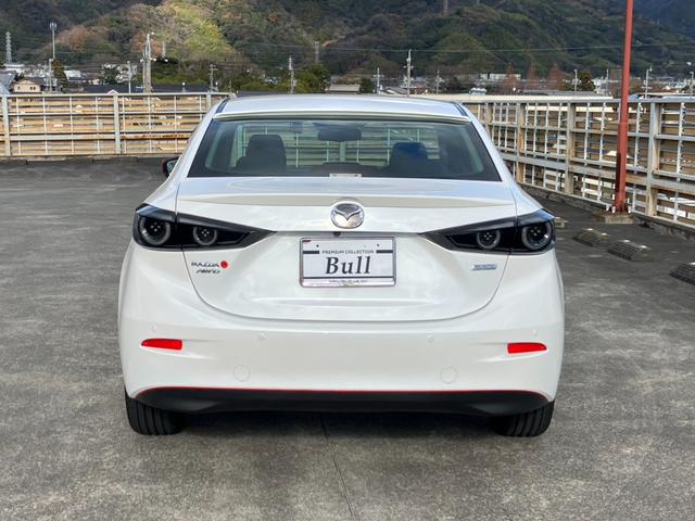 アクセラ １５Ｓプロアクティブ　純正ナビ　地デジ　３６０°カメラ　スマートシティーブレーキサポート　ＢＳＭシステム　レーンキープＡ　マツダスピード１８インチＡＷ　ｉ－ｓｔｏｐ　パーキングセンサー　ＨＵＤ　パドルシフト　クルーズＣ（7枚目）