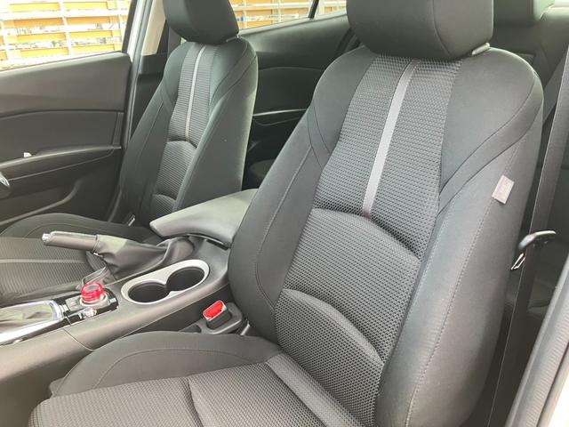 アクセラ １５Ｓプロアクティブ　純正ナビ　地デジ　３６０°カメラ　スマートシティーブレーキサポート　ＢＳＭシステム　レーンキープＡ　マツダスピード１８インチＡＷ　ｉ－ｓｔｏｐ　パーキングセンサー　ＨＵＤ　パドルシフト　クルーズＣ（11枚目）