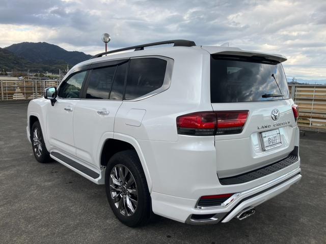 ランドクルーザー ＺＸ　ＭＯＰ純正ナビ（ＪＢＬ有）地デジリアシートエンターテイメントＳ３６０°カメラトヨタセーフティＳレーダークルーズＣ革シートサンルーフＢＳＭルーフレールＨＵＤモデリスタエアロＰバックドアＲＣＴＡ（6枚目）