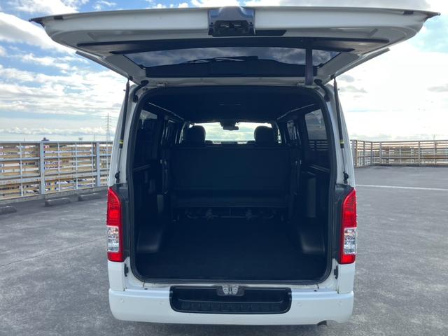 ハイエースバン スーパーＧＬ　ダークプライムＩＩ　アルパインナビ　地デジ　両側パワスラ　スマートキー（18枚目）