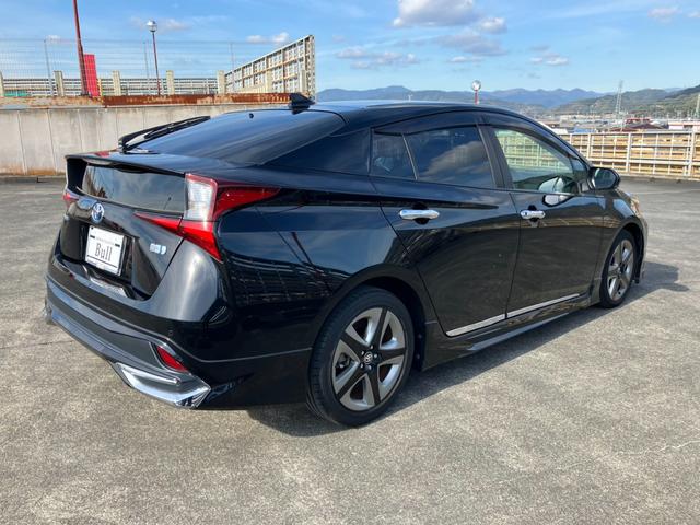 プリウス Sツーリングセレクション アルパインナビ 地デジ 360°カメラ 黒レザーS クルーズC Aハイビーム プリクラッシュ トヨタセーフティS モデリスタエアロFSR 純正17インチAW スマートキー Pスタート ETC(7枚目)