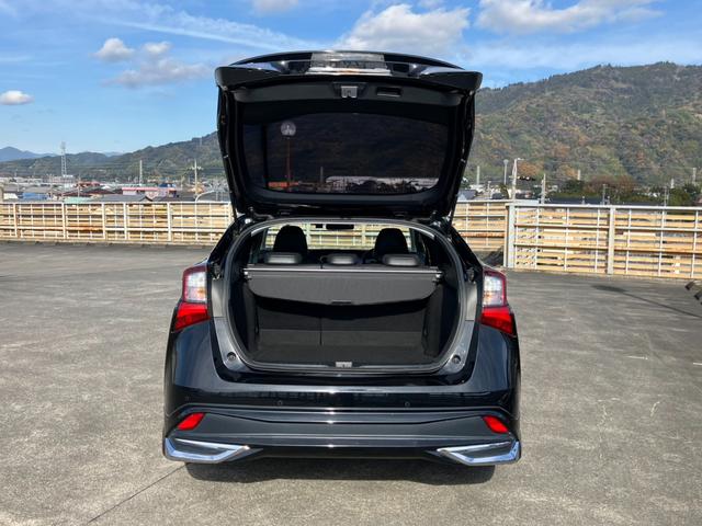 プリウス Sツーリングセレクション アルパインナビ 地デジ 360°カメラ 黒レザーS クルーズC Aハイビーム プリクラッシュ トヨタセーフティS モデリスタエアロFSR 純正17インチAW スマートキー Pスタート ETC(18枚目)