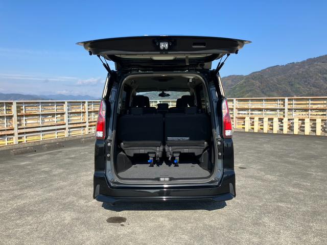 セレナ ハイウェイスター　Ｖセレクション　純正ナビ　地デジ　Ｂカメラ　クルーズＣ　Ａストップ　両側パワスラ　純正１８インチＡＷ　スマートキー　Ｐスタート　ＥＴＣ（20枚目）