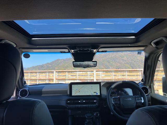 ���Ђł͕ʓr�ł̃p�[�c�E�i�r�E���̑��̕��i�̎��t���ɂ����[�Y�i�u���Ȏ��t���H���Ŕ[�Ԃ܂łɎ��t���܂��B�p�[�c�̎������݂����������v�ł�