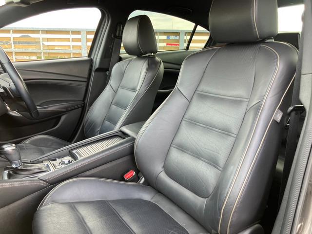 アテンザセダン ＸＤ　Ｌパッケージ　純正ナビ　Ｂカメラ　黒レザーＳ　Ｐシート　シートＨ　ステアリングＨ　レーダークルーズＣ　パドルシフト　アクティブセンス　Ｐセンサー　純正１９インチＡＷ　スマートキー　Ｐスタート　ＥＴＣ（11枚目）