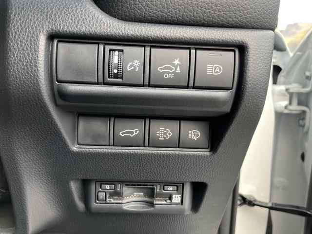 ���Ђł͕ʓr�ł̃p�[�c�E�i�r�E���̑��̕��i�̎��t���ɂ����[�Y�i�u���Ȏ��t���H���Ŕ[�Ԃ܂łɎ��t���܂��B�p�[�c�̎������݂����������v�ł�