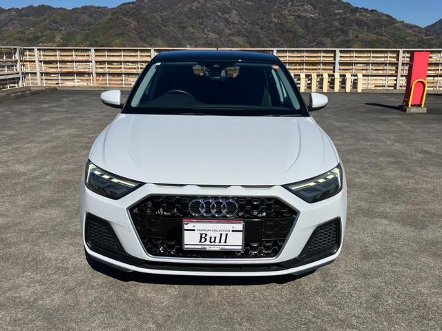 �R���p�N�g�ȃ{�f�B�̐����ɃX�|�[�e�B�ȃf�U�C�����p��