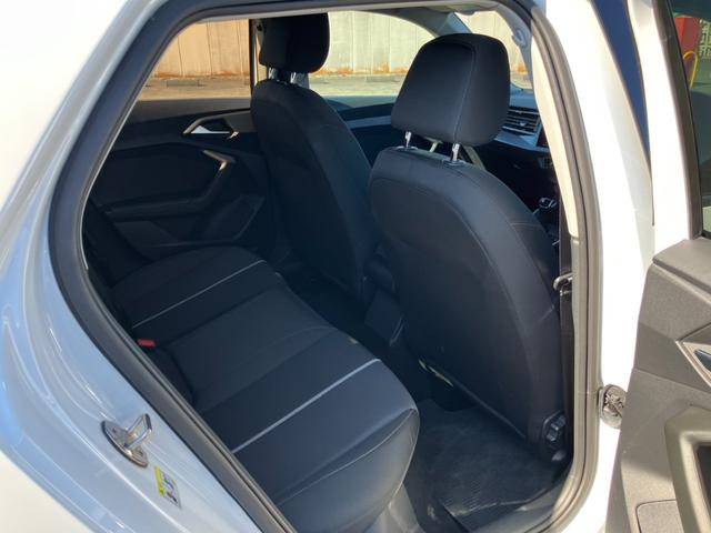 ���Ђł̓i�r�̎��t������A���~�A�G�A�����̃J�X�^�}�C�Y�̐��X�^�b�t�����܂��̂ŁA���v�]�Ȃǌ�����܂�����X�^�b�t�܂ł��C�y�ɂ��₢���킹�������B