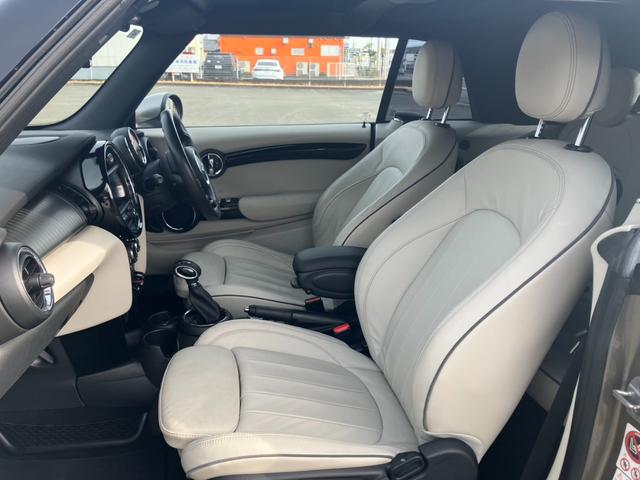 ���Ђł̓i�r�̎��t������A���~�A�G�A�����̃J�X�^�}�C�Y�̐��X�^�b�t�����܂��̂ŁA���v�]�Ȃǌ�����܂�����X�^�b�t�܂ł��C�y�ɂ��₢���킹�������B