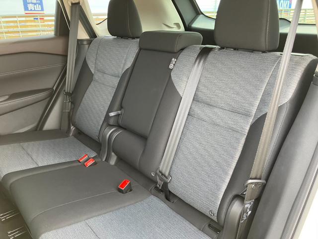 エクストレイル Ｘ　ｅ－４ＯＲＣＥ　純正９インチナビ　地デジ　Ｂカメラ　パワーシート　シートＨ　ステアリングＨ　Ｐバックドア　セーフティシールド　レーダークルーズＣ　ｅ－Ｐｅｄａｌ　スマートキー　Ｐスタート　ＥＴＣ（12枚目）