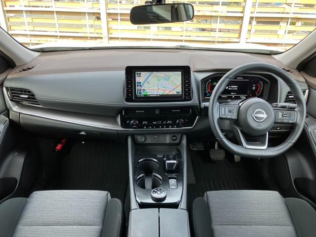 エクストレイル Ｘ　ｅ－４ＯＲＣＥ　純正９インチナビ　地デジ　Ｂカメラ　パワーシート　シートＨ　ステアリングＨ　Ｐバックドア　セーフティシールド　レーダークルーズＣ　ｅ－Ｐｅｄａｌ　スマートキー　Ｐスタート　ＥＴＣ（13枚目）