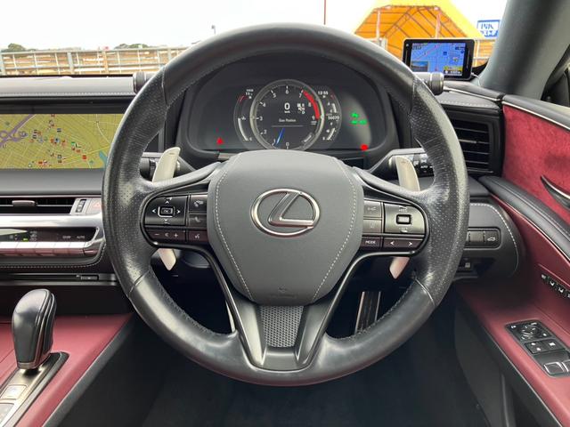 ＬＣ ＬＣ５００　Ｌパッケージ　純正ナビ　地デジ　Ｂカメラ　赤革シート　Ｐシート　シートＡＣ　ステアリングＨ　レクサスセーフティシステム　レーダークルーズＣ　ガラスルーフ　パドルシフト　ＨＵＤ　ＢＳＭ　スマートキー　Ｐスタート（14枚目）