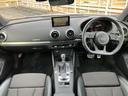 ３０ＴＦＳＩ　スポーツ　純正ナビ　地デジ　Ｂカメラ　ハーフレザーＳ　Ｐシート　シートＨ　Ｐセンサー　バーチャルＣ　Ａストップ　アダプティブクルーズＣ　パドルシフト　アウディプレセンス　サイドＡ　アクティブレーンＡ（13枚目）