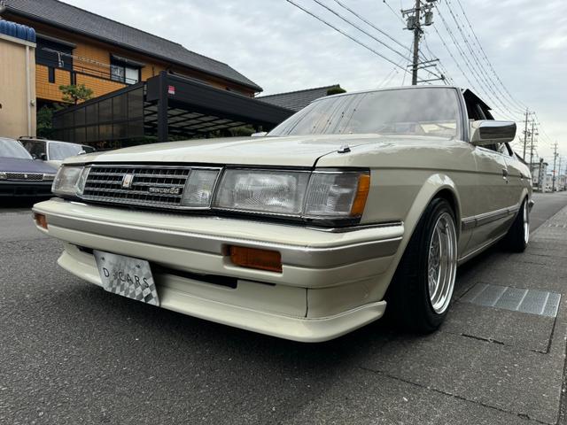 マークII グランデ ツインカム24 限定車 リミテッド 載せ替え5速公認車 044たまごパール 純正リヤバイザー 14インチSSRフォーミュラーメッシュ 社外マフラー(7枚目)