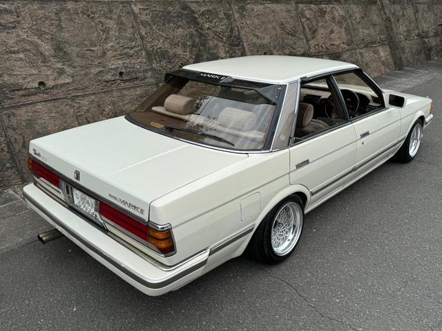 マークII グランデ ツインカム24 限定車 リミテッド 載せ替え5速公認車 044たまごパール 純正リヤバイザー 14インチSSRフォーミュラーメッシュ 社外マフラー(10枚目)